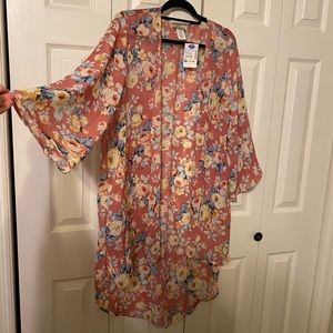 Beautiful Floral Kimono New with Tags